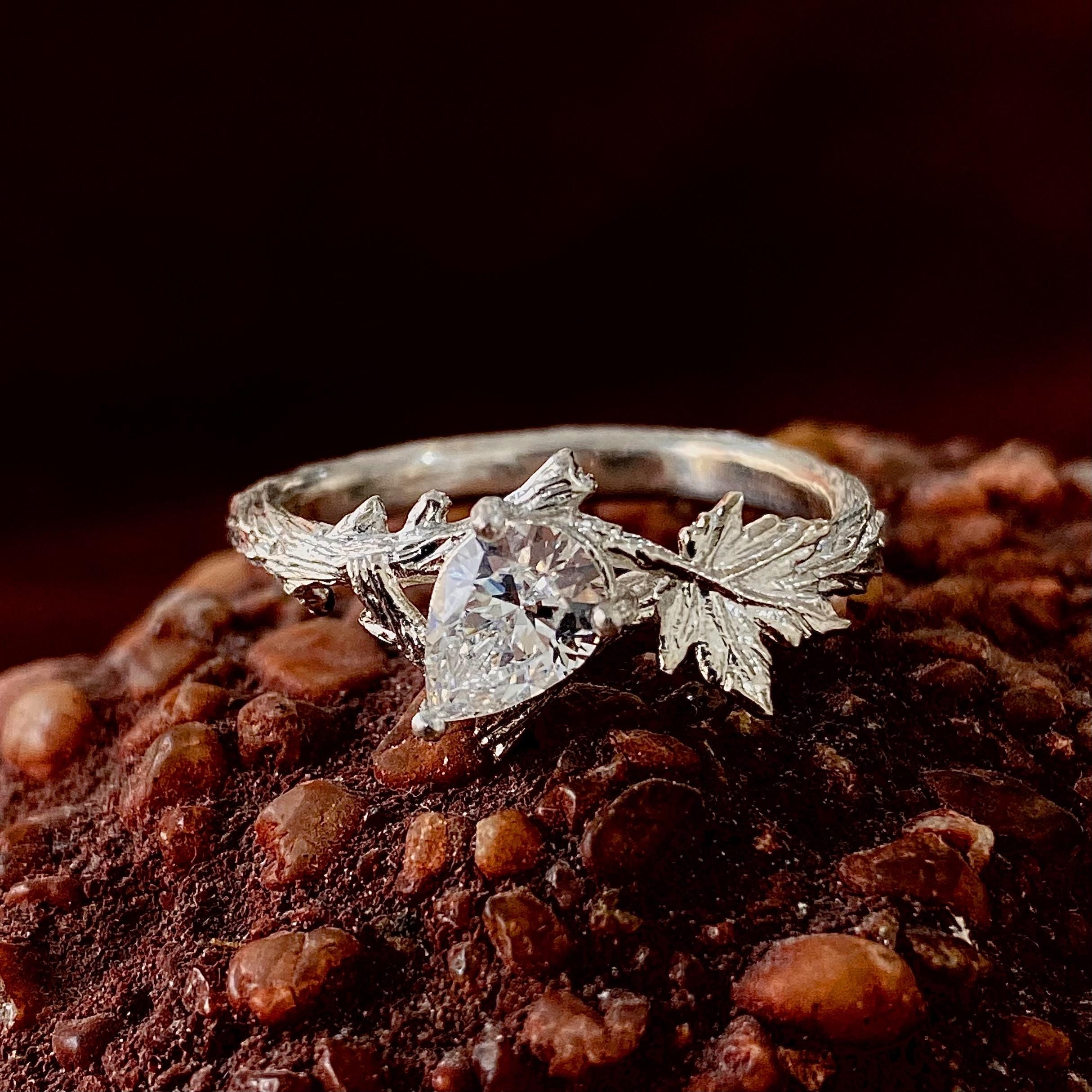 Natural tree branch and Leaf moissanite ring, 925 sterling silver twig band, snow white ring, mother's Day Gift, nature inspired ring