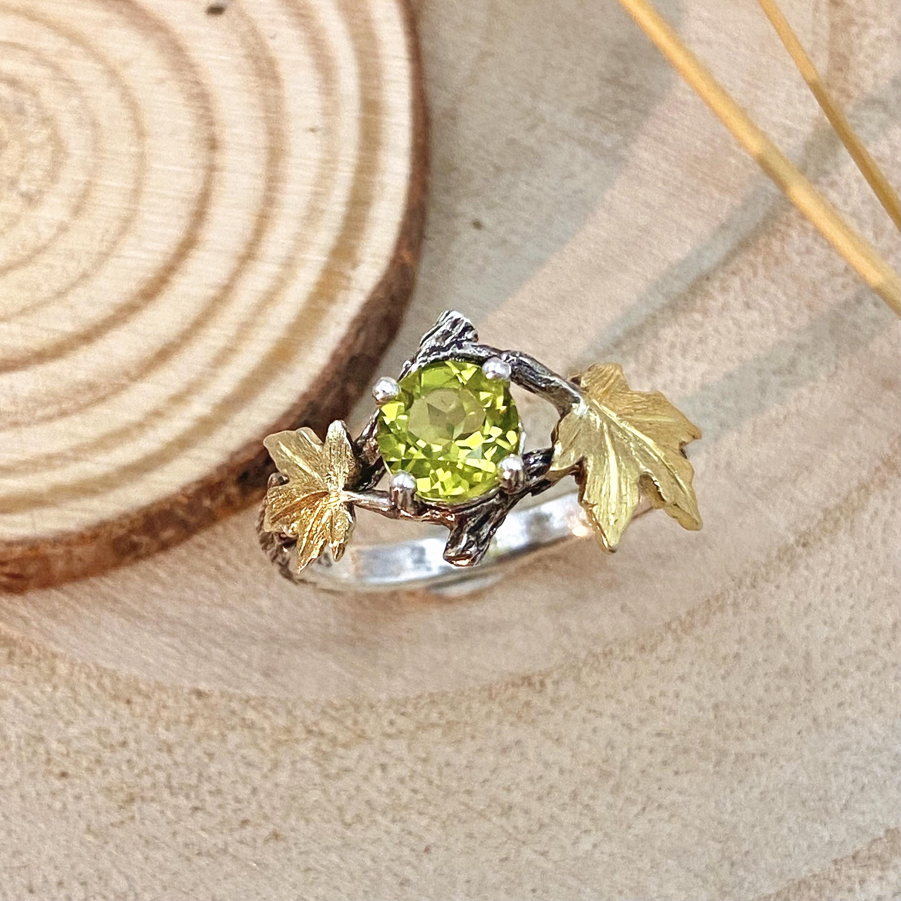 Natural peridot tree branch silver ring, twig and leaf ring, women's tree branch silver ring, unique engagement ring, August birthstone ring