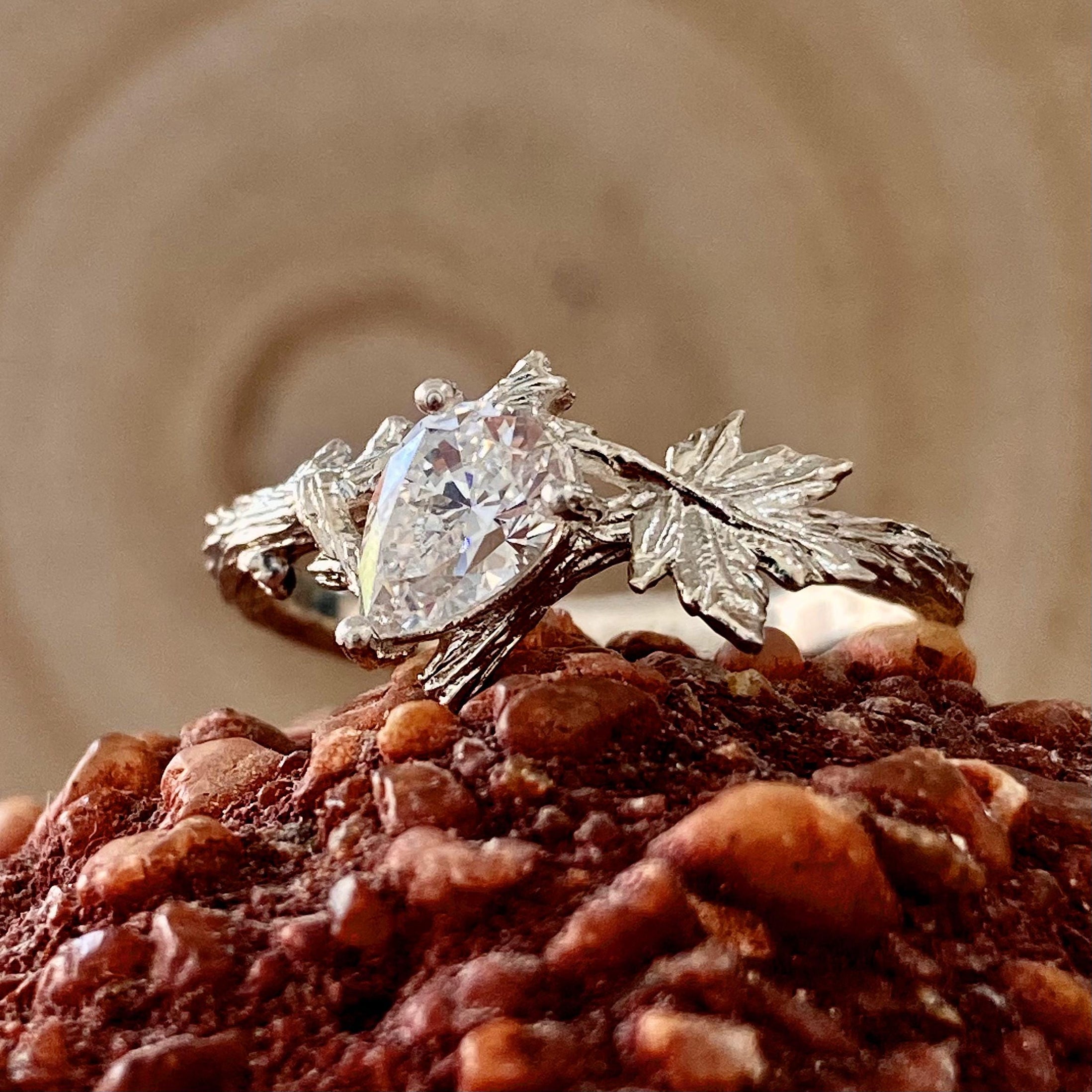 Natural tree branch and Leaf moissanite ring, 925 sterling silver twig band, snow white ring, mother's Day Gift, nature inspired ring