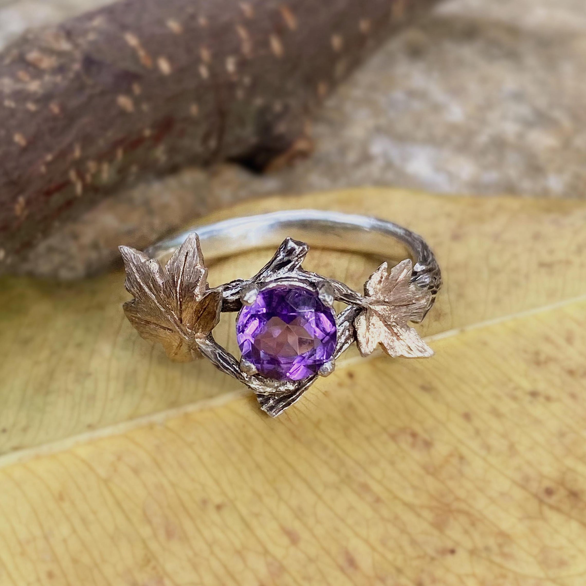 Purely hand-carved branch amethyst wedding band, amethyst bridal silver ring, amethyst leaf branch ring with stone, twig and leaf ring