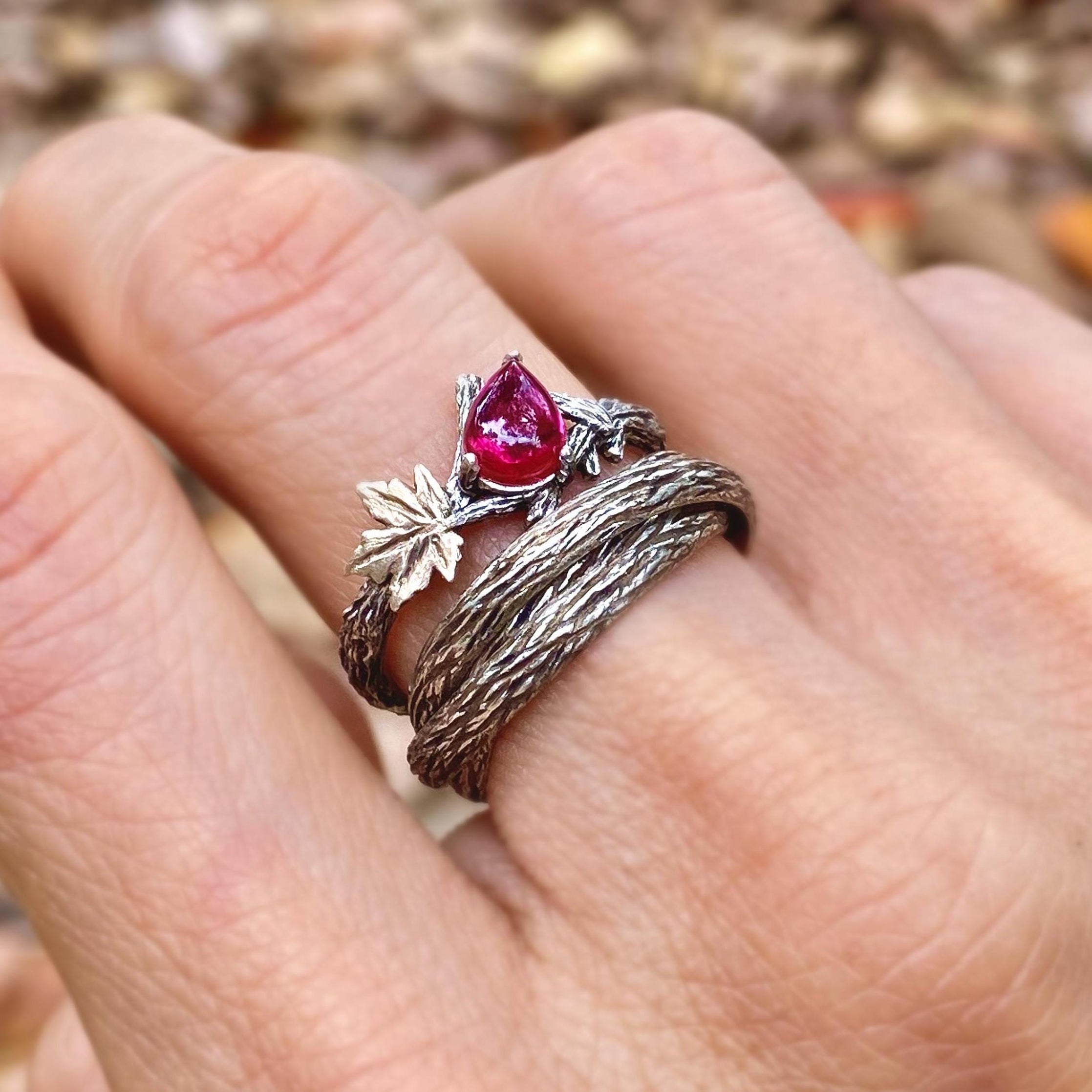 Nature-Inspired Stackable twig Wedding Rings, Hand-Engraved Sterling Silver Maple Leaf Branch Ring, Rustic ruby Ring with Forest,Couple ring