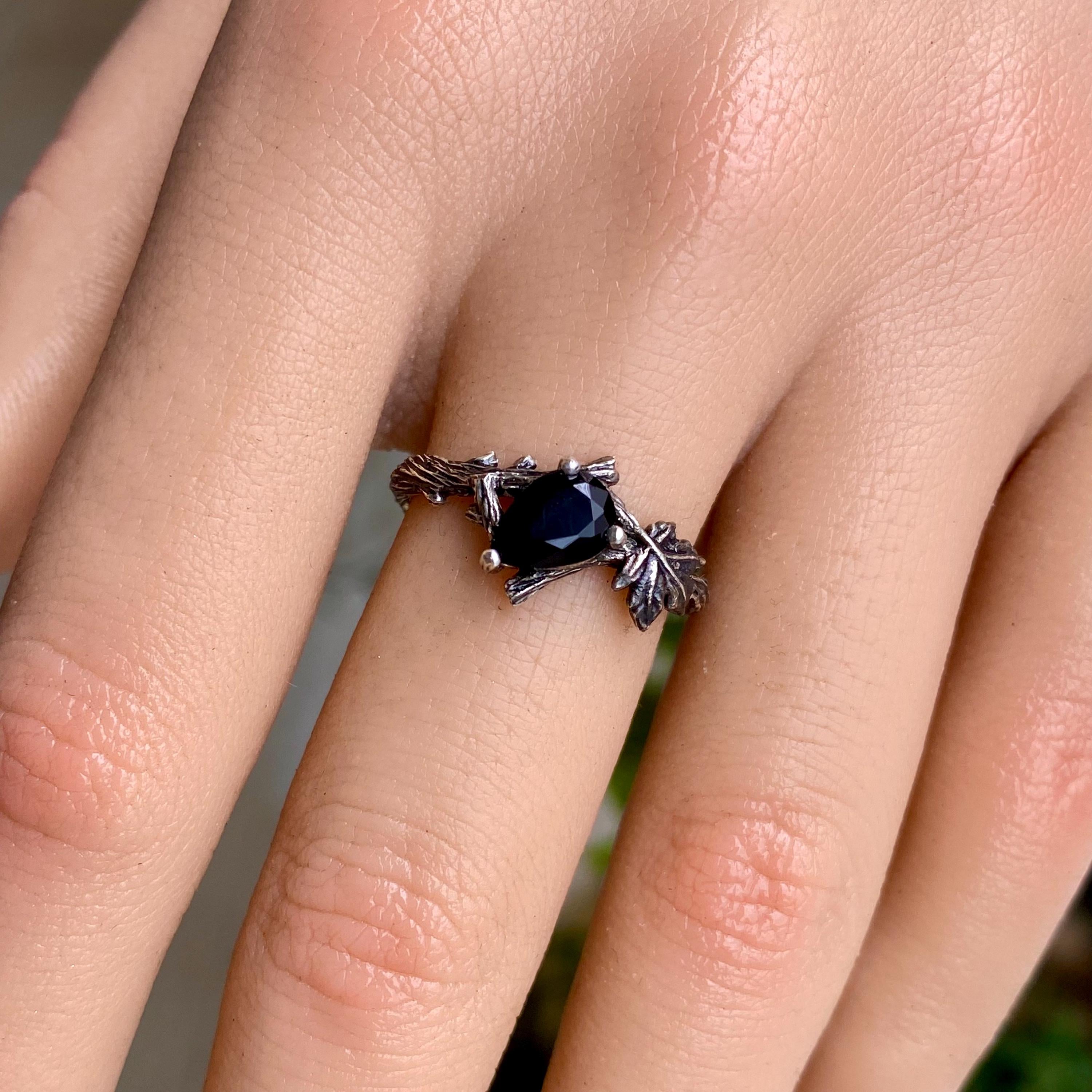 Black Onyx branch silver ring, mourning ring, suitable for funeral rings, hand-carved twig ring, low-key and elegant memorial ring