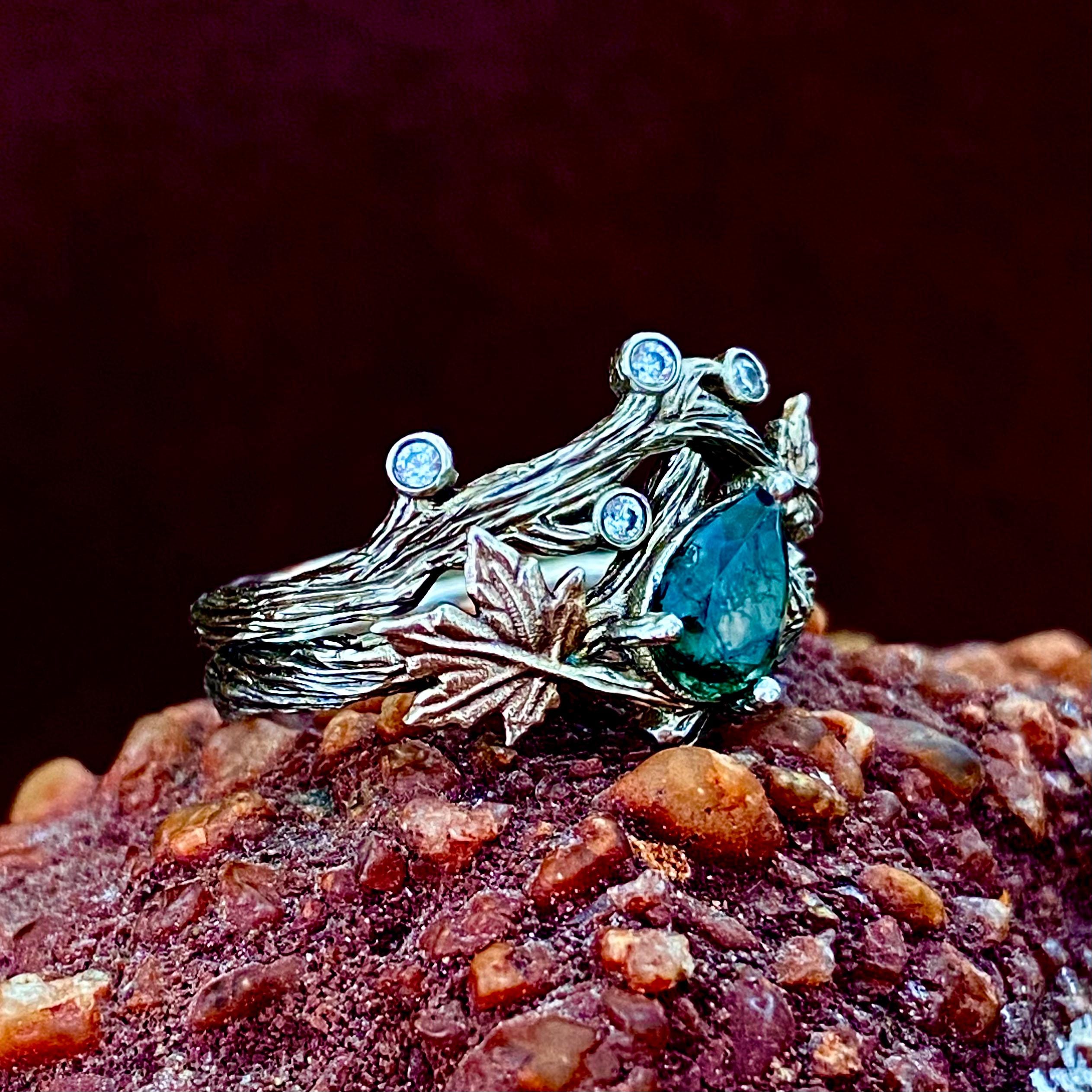 Solid 14K white gold tree branch wedding ring, hand-carved 14K rose gold ring,women's stacking ring, unique vintage twig ring, bridal band