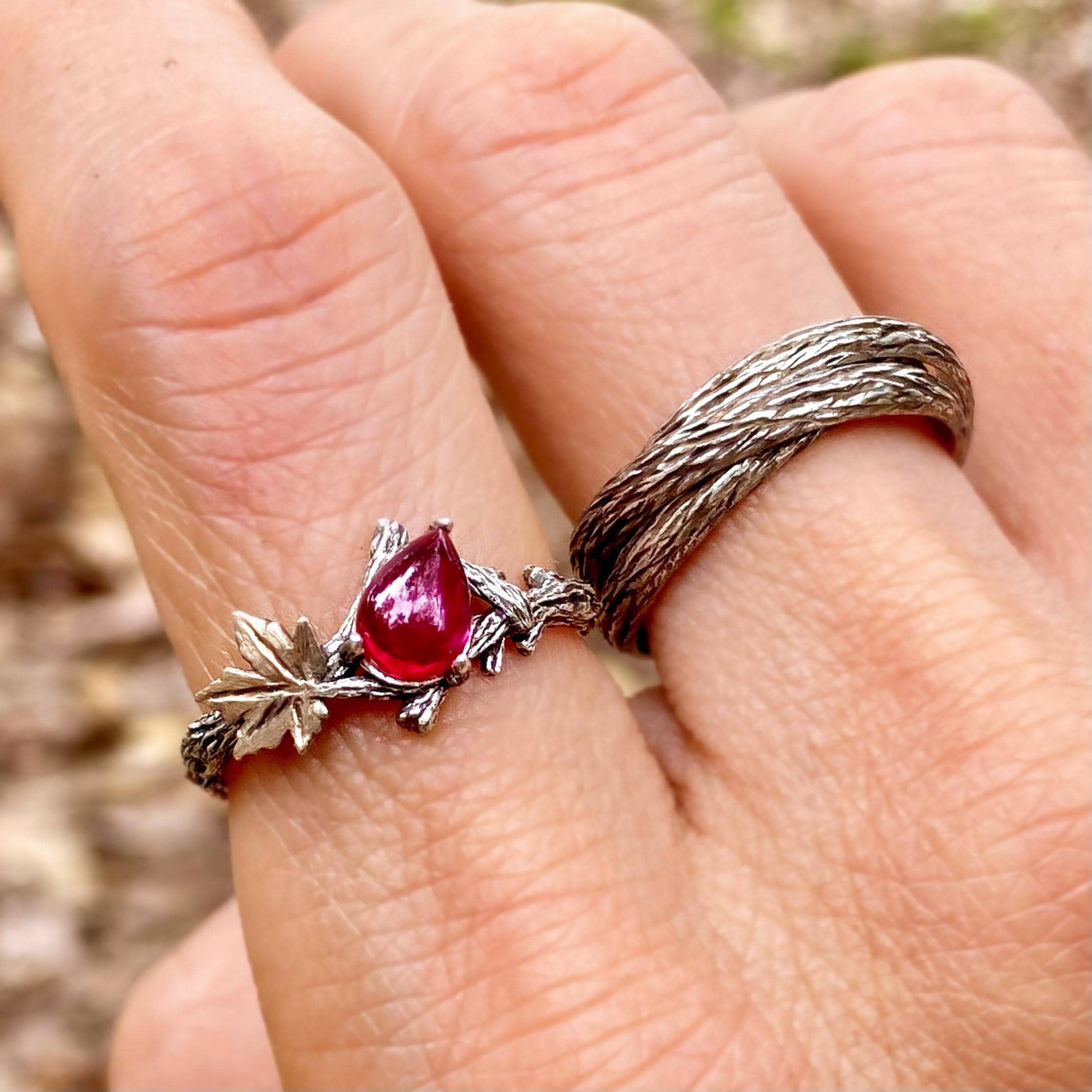 Nature-Inspired Stackable twig Wedding Rings, Hand-Engraved Sterling Silver Maple Leaf Branch Ring, Rustic ruby Ring with Forest,Couple ring