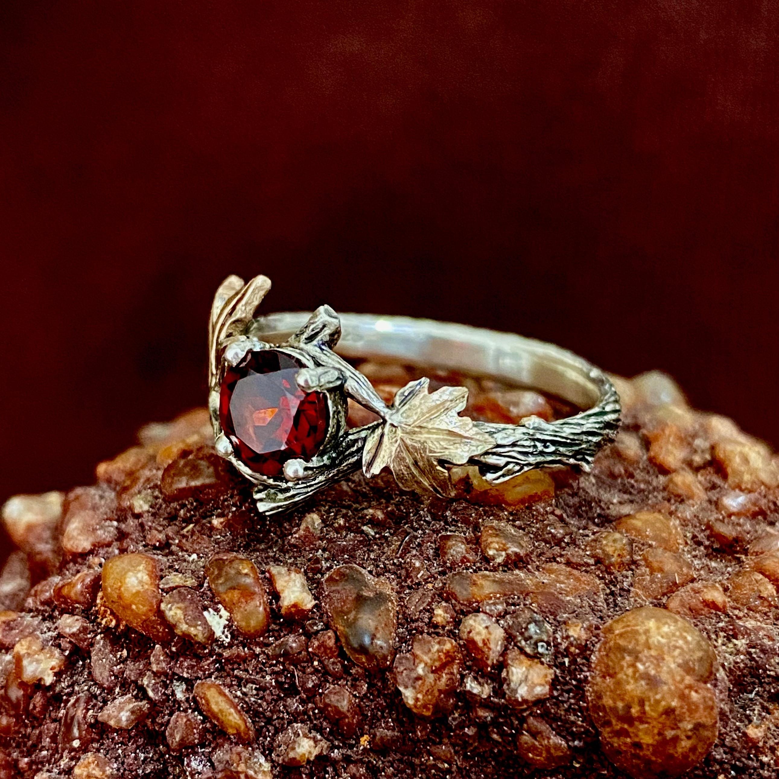S925 sterling silver garnet ring, vintage tree branch and maple leaf ring, twig ring with garnet, hand carved bark ring, statement ring