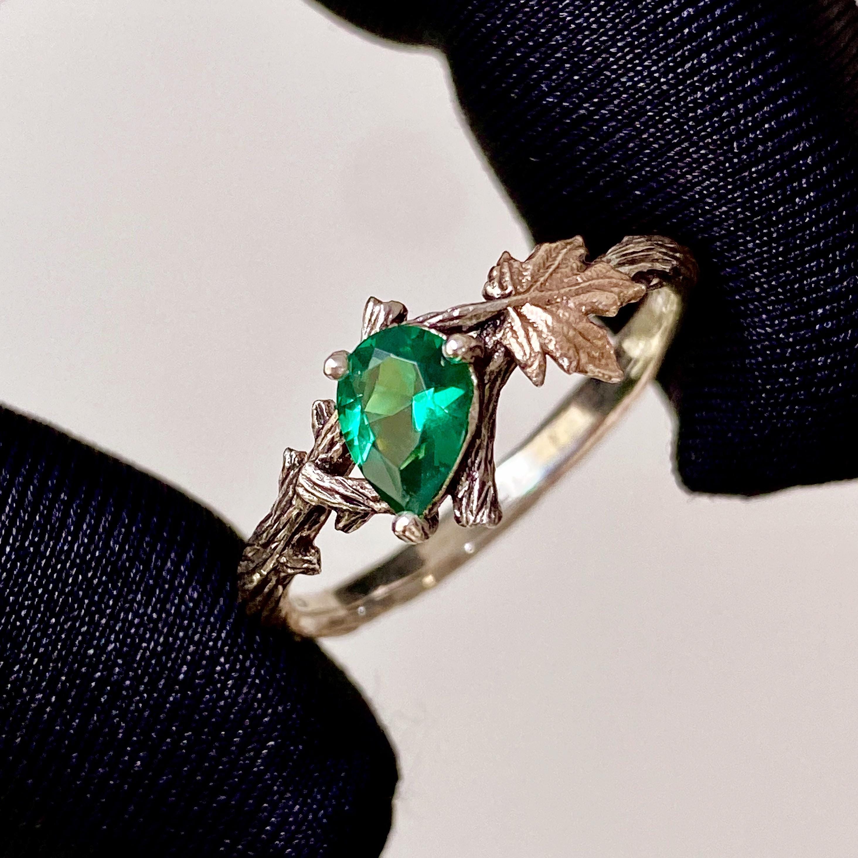 Sterling silver personalized branch ring, natural emerald maple leaf band, vintage unique women's twig ring, hand-carved tree pattern ring