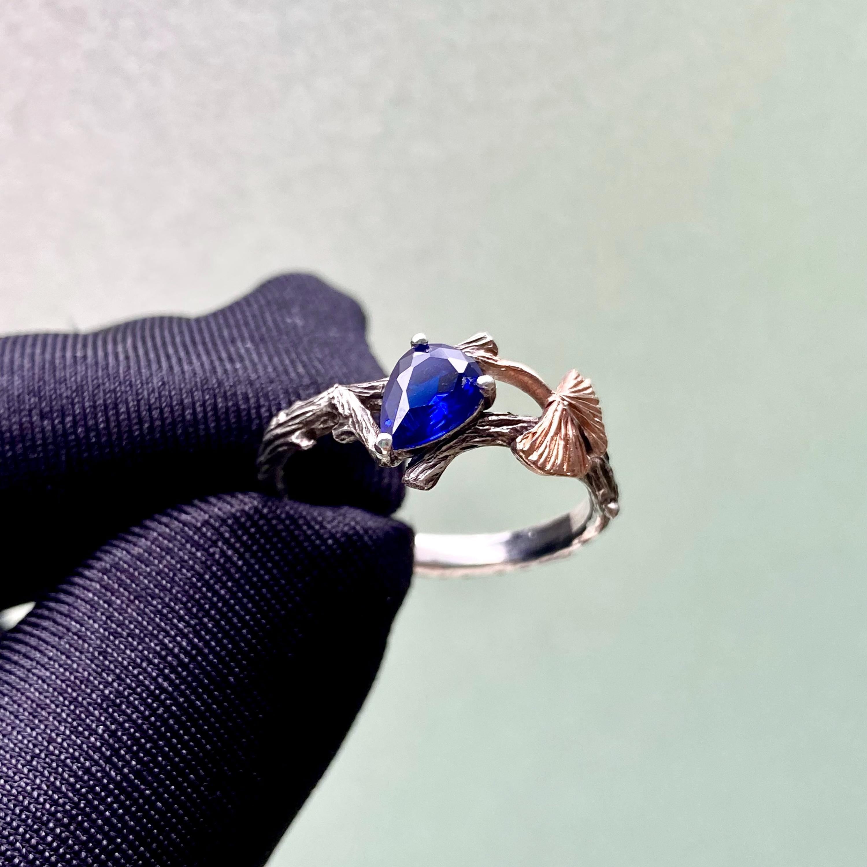 Sterling silver hand-carved ginkgo leaf wedding ring, sapphire vintage engagement ring, branch ring, woodland ring, twig ring with stone