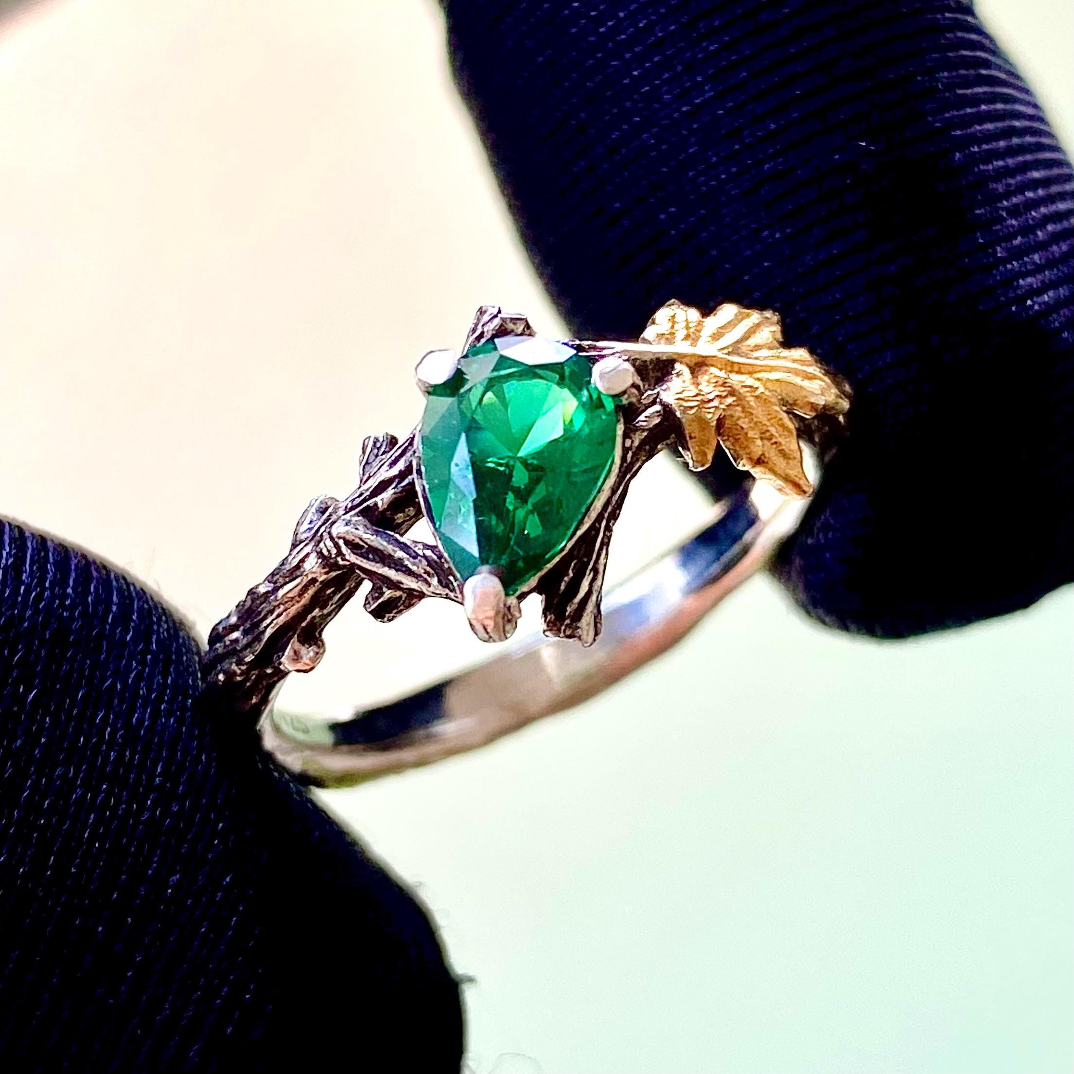 Pear-shaped emerald bark texture sterling silver women's wedding ring, hand-carved maple leaf branch ring, May birthstone ring, twig ring